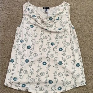 Gap maternity tank top